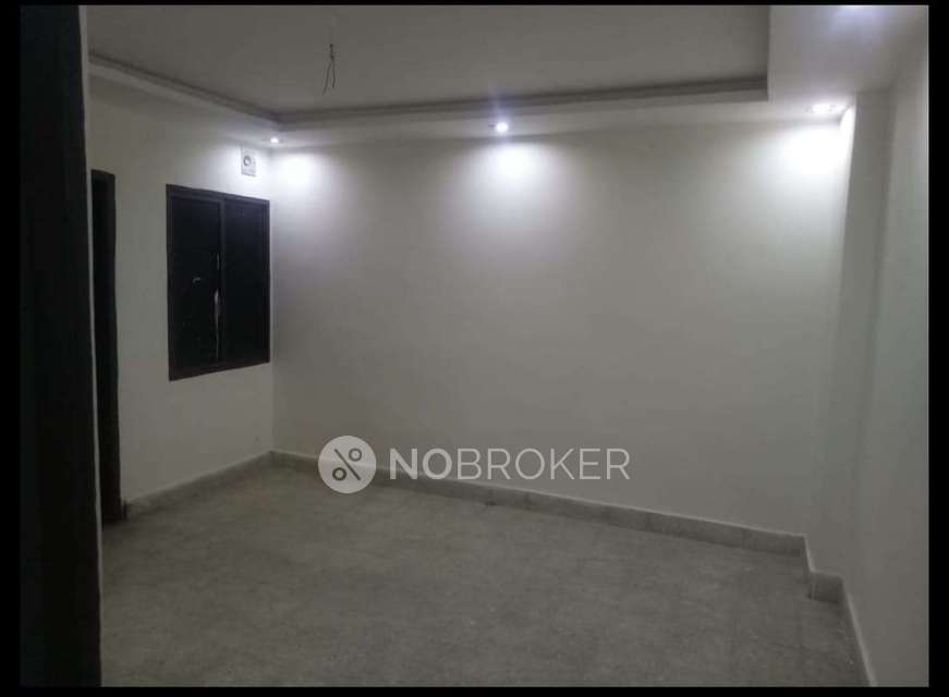 3 BHK Flat In Maheshwari Towers  For Sale  In Banjara Hills