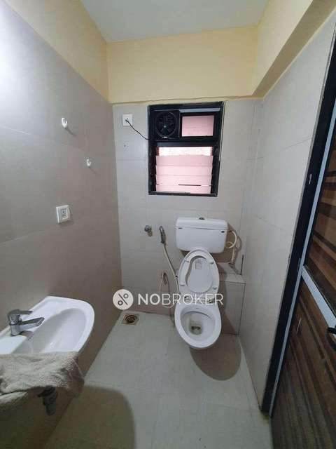 2 BHK Flat In Premier Exotica 1 For Sale  In Kurla West