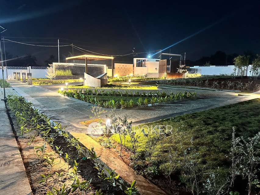 Plot For Sale  In Lakshminarayan Pura, Huskur Rd, Behind Apmc Fruit Market, Gulimangala, Bengaluru, Karnataka 560099