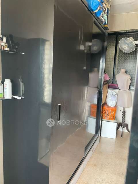 2 BHK Flat In Siddhesh Jyoti Tower For Sale  In Grant Road East