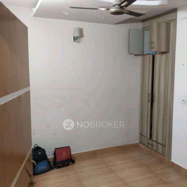 3 BHK Flat In Aashirwaad Apartment For Sale  In Uttam Nagar