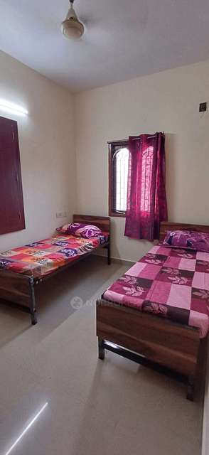 PG for Girls in Taramani