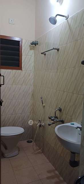 PG for Girls in Taramani