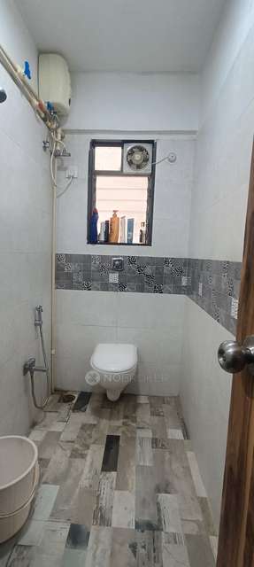 2 BHK Flat In Laxmi Chaya For Sale  In Santacruz &#40;west&#41;