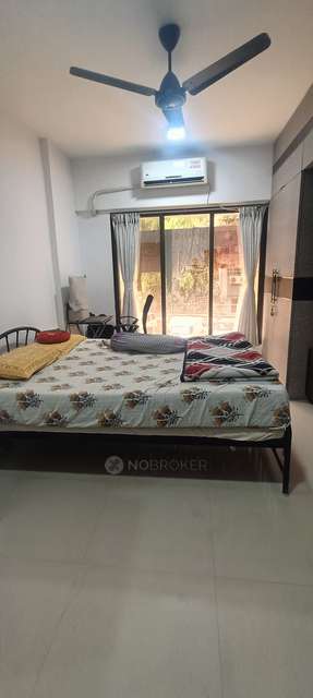 2 BHK Flat In Laxmi Chaya For Sale  In Santacruz &#40;west&#41;