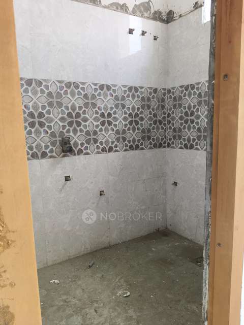 3 BHK Flat In Nsk Royal For Sale  In Hafeezpet