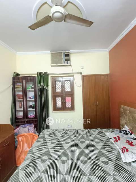 2 BHK Villa In D2-a Block For Sale  In Janakpuri