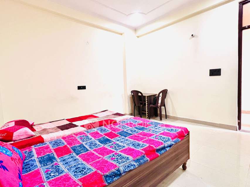 PG for Girls in Sector 126