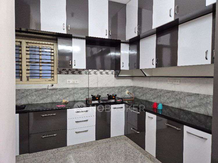 3 BHK Flat In Sumukha Grand, 5th Phase, Jp Nagar For Sale  In J P Nagar 