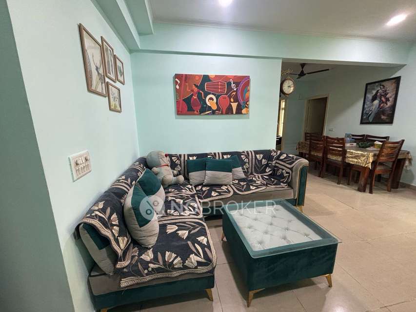 3 BHK Flat In Gaur City 6th Avenue for Rent  In Sector 4
