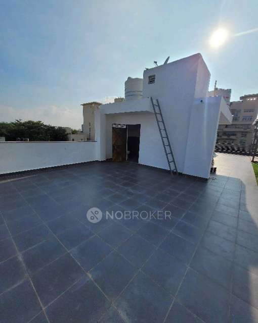 3 BHK Flat For Sale  In Sushant Lok 1 Sec. 28