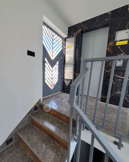 3 BHK Flat For Sale  In Sushant Lok 1 Sec. 28