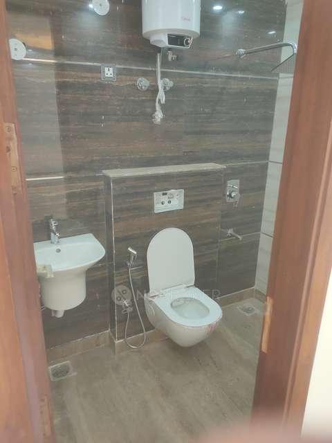 3 BHK Flat In Maruti Campitent For Sale  In Mehrauli