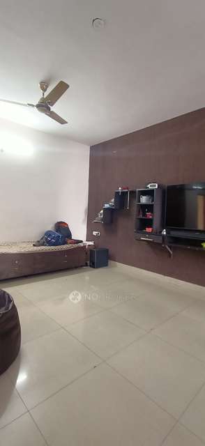 2 BHK Flat In Sree Pride Apartment, Banaswadi For Sale  In Chikka Banaswadi