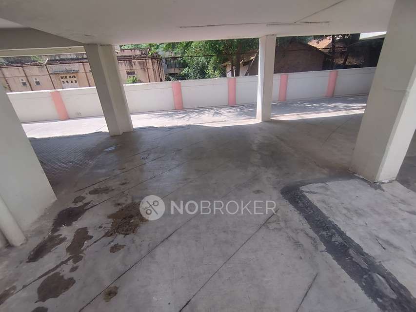 4+ BHK Flat In Kumar Castle  For Sale  In Pune Cantonment