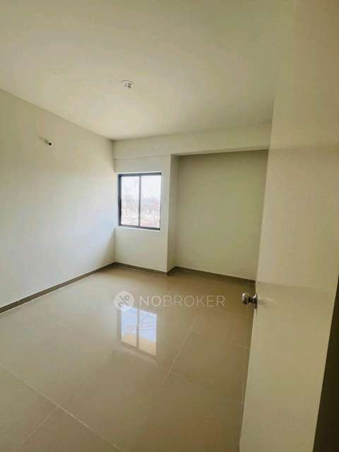 2 BHK Flat In Peninsula Address One Phase 2 for Rent  In Mamurdi