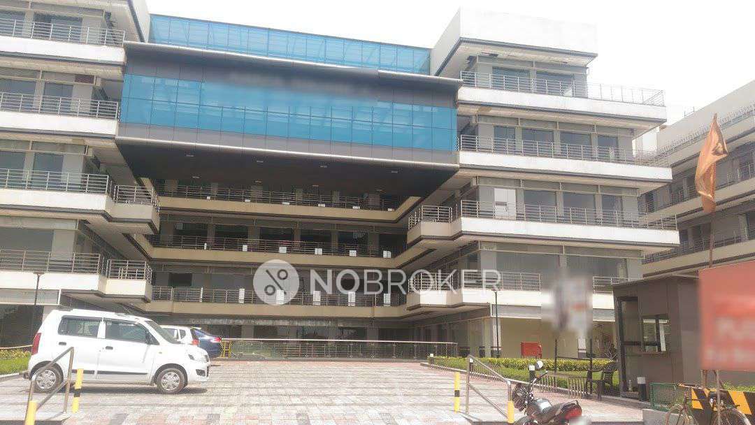 Shop in Aarza Squares, Noida for Rent 