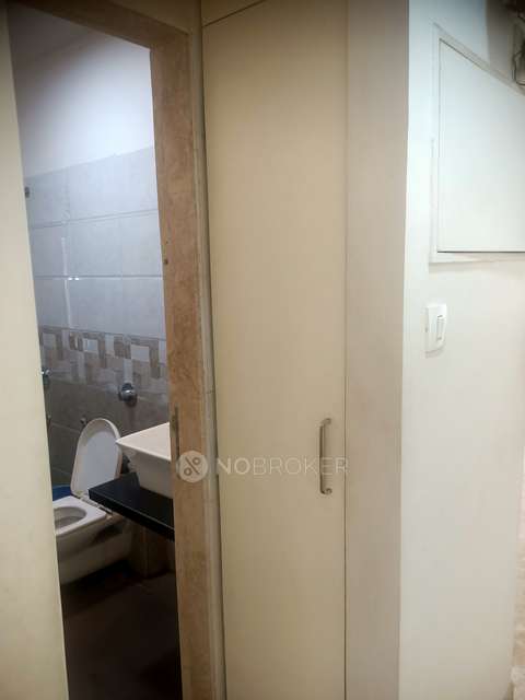 2 BHK Flat In Symphony Building For Sale  In Chembur