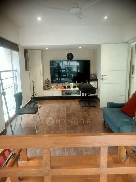 2 BHK Flat In Symphony Building For Sale  In Chembur