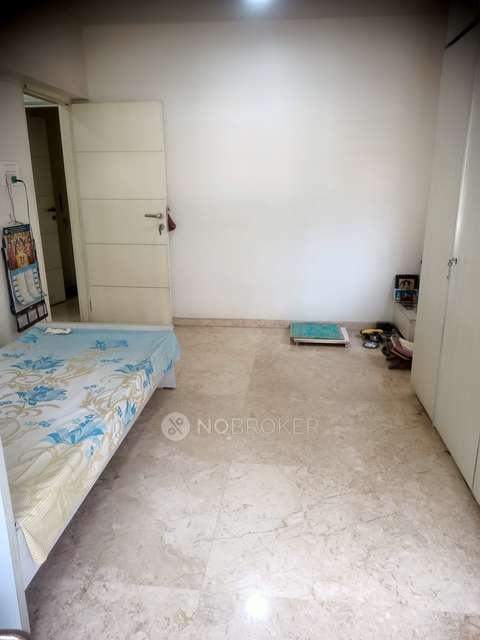 2 BHK Flat In Symphony Building For Sale  In Chembur