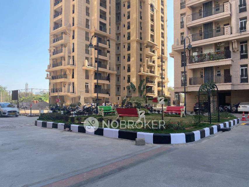 3 BHK Flat In Aditya Empress Towers For Sale  In Shaikpet
