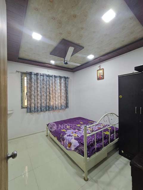 2 BHK Flat In Building B Wing Meera Park Royale For Sale  In Mahalaxmi Nagar