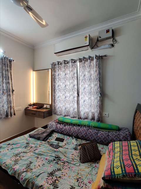 3 BHK Flat In Guru Brindavan Garden,  For Sale  In Vanagaram