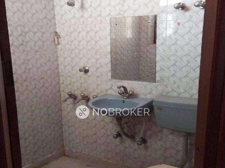 4+ BHK Flat In Standalone Building  For Sale  In Sector 46