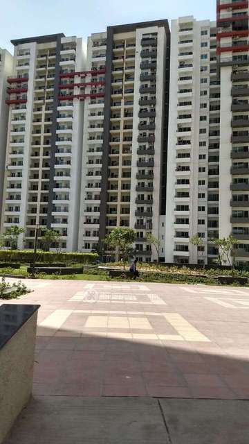 4 BHK Flat In Cherry County For Sale  In Tech Zone 4