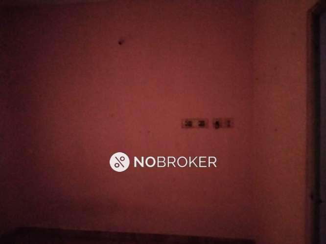4+ BHK Flat In Standalone Building  For Sale  In Tharamani