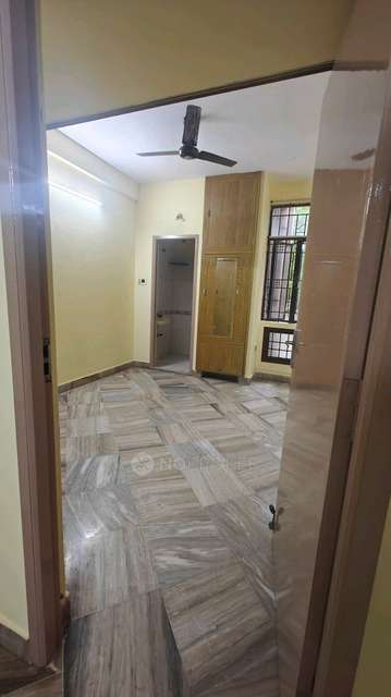 2 BHK Flat In Crystal Square For Sale  In Shenoy Nagar