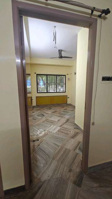 2 BHK Flat In Crystal Square For Sale  In Shenoy Nagar