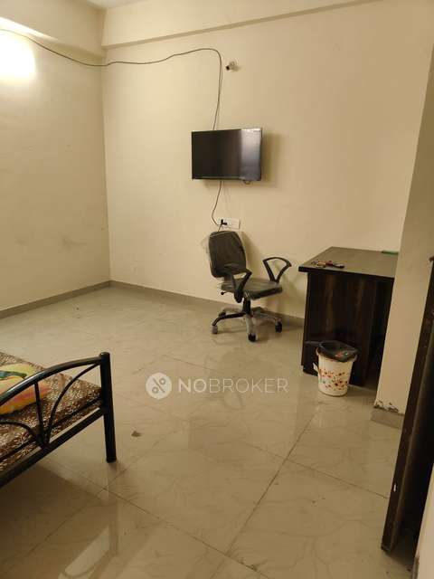 1 BHK Flat In Nazeem Plaza For Sale  In Kharadi