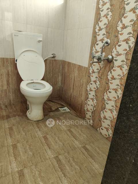 1 BHK Flat In Nazeem Plaza For Sale  In Kharadi