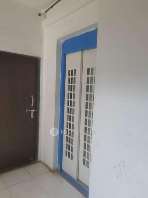 1 BHK Flat In Nazeem Plaza For Sale  In Kharadi
