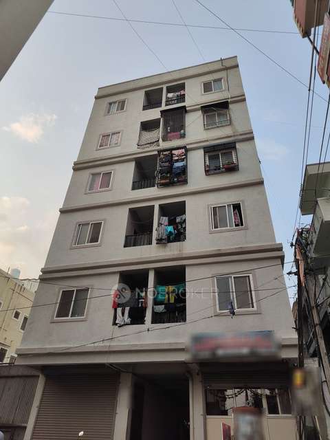 1 BHK Flat In Nazeem Plaza For Sale  In Kharadi