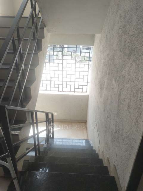 1 BHK Flat In Nazeem Plaza For Sale  In Kharadi