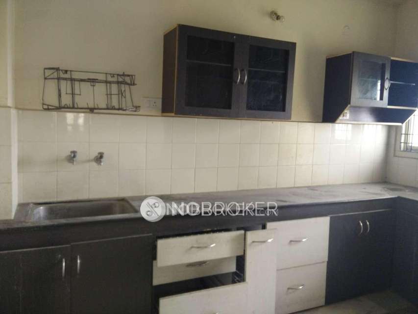 3 BHK Flat In V2 Infra Hill Ridge Apartments For Sale  In Puppalaguda