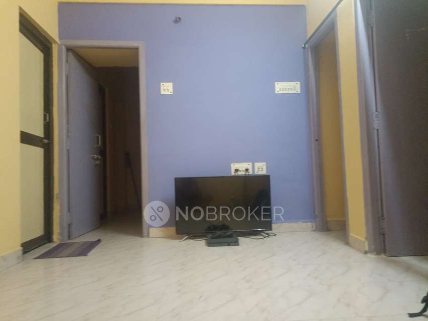 Single Room for Male In 2 BHK  In Tnhb Apartment, Ramapuram In Nesapakkam