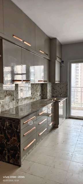 4+ BHK Flat In Mapsko Royale Ville For Sale  In Sector 82