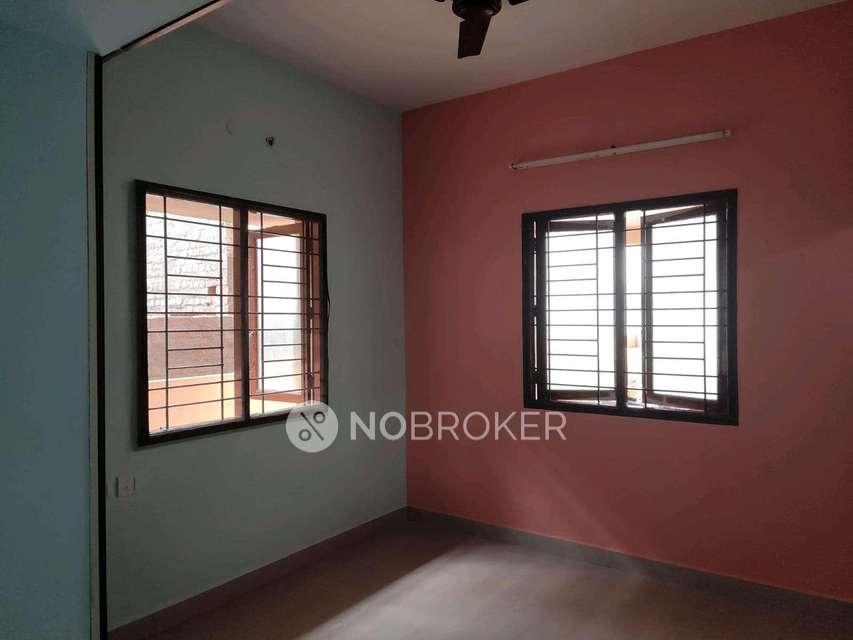 2 BHK Flat In Tulasi Apartment For Sale  In Sithalapakkam