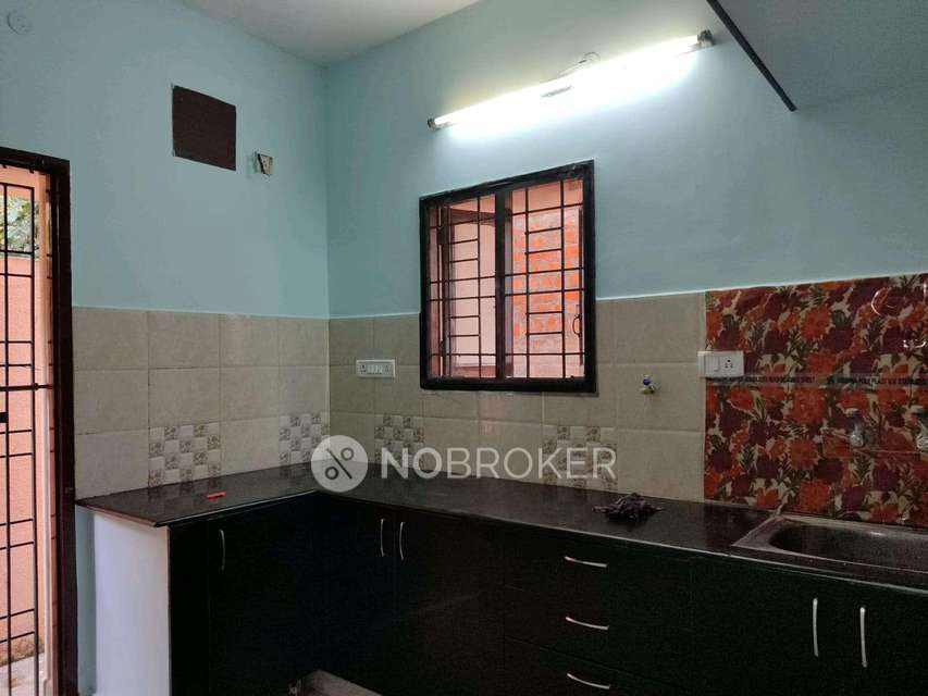 2 BHK Flat In Tulasi Apartment For Sale  In Sithalapakkam