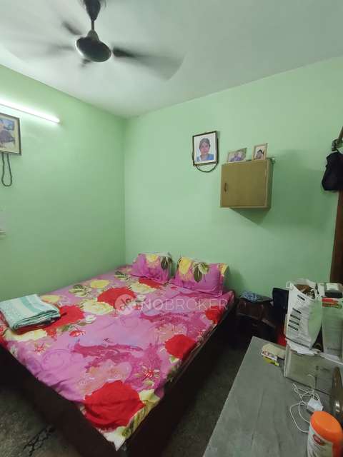 2 BHK Flat In West Shalimar Bagh Rwa For Sale  In Ca Block, Shalimar Bagh