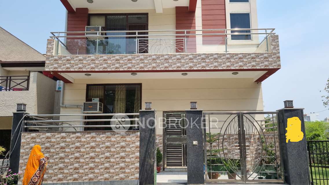 4+ BHK House For Sale  In Palam Vihar