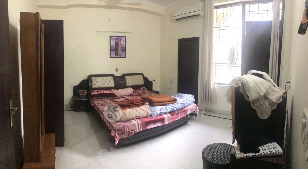 4+ BHK House For Sale  In Palam Vihar