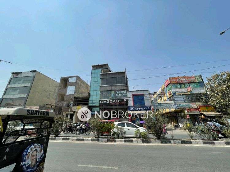 Showroom in Mahavir Enclave, Delhi for sale 