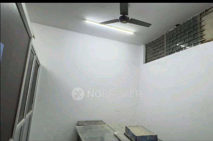 Office Space in 136 Humayunpur Facing, Delhi for Rent 
