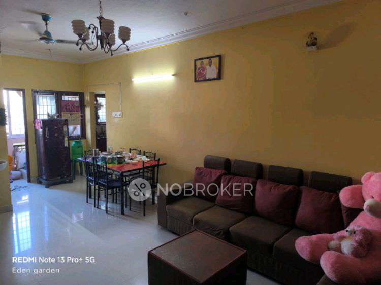 2 BHK Flat In Aqradhana Flats Gerumbakkam For Sale  In Gerugambakkam