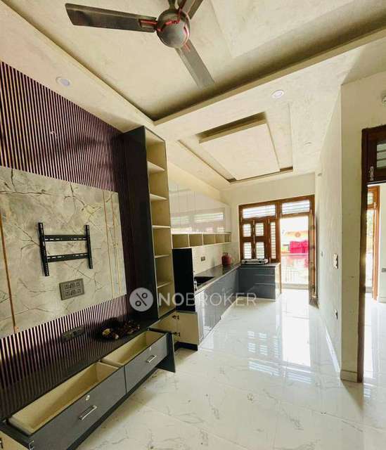 1 RK House for Rent  In Sector 3