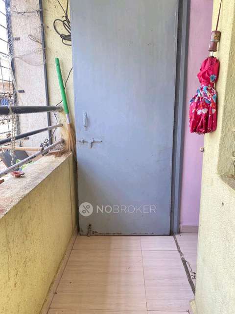 1 BHK Flat In Shreyas Complex For Sale  In Bhekrai Nagar